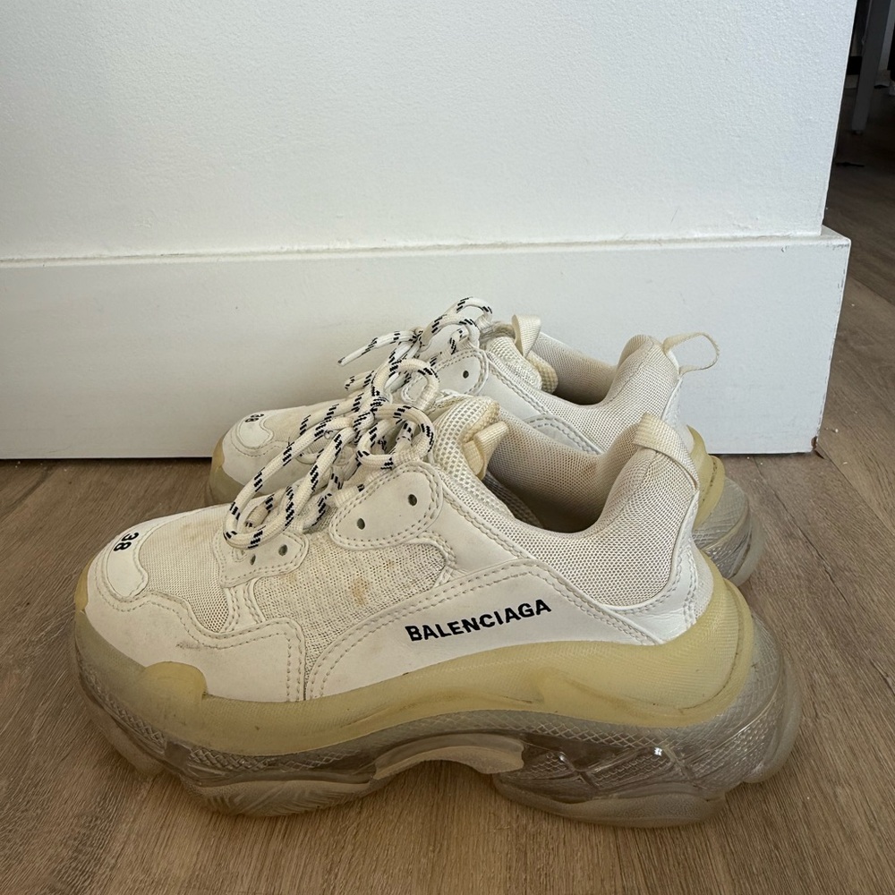 Balenciaga WOMEN'S TRIPLE S CLEAR SOLE SNEAKER IN WHITE